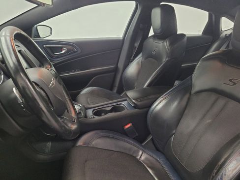 Used 2015 Chrysler 200 S w/ Navigation & Sound Group I FWD image 17