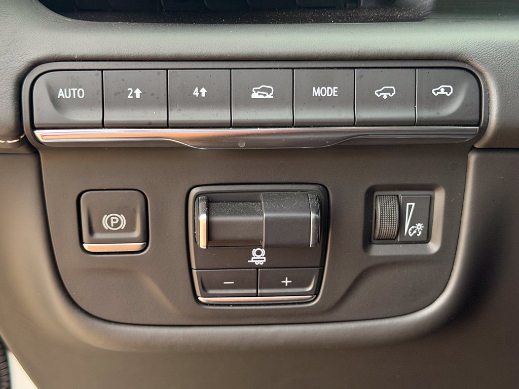 Used 2024 Cadillac Escalade ESV Sport Platinum w/ LPO, ONYX Package AWD/4WD image 27