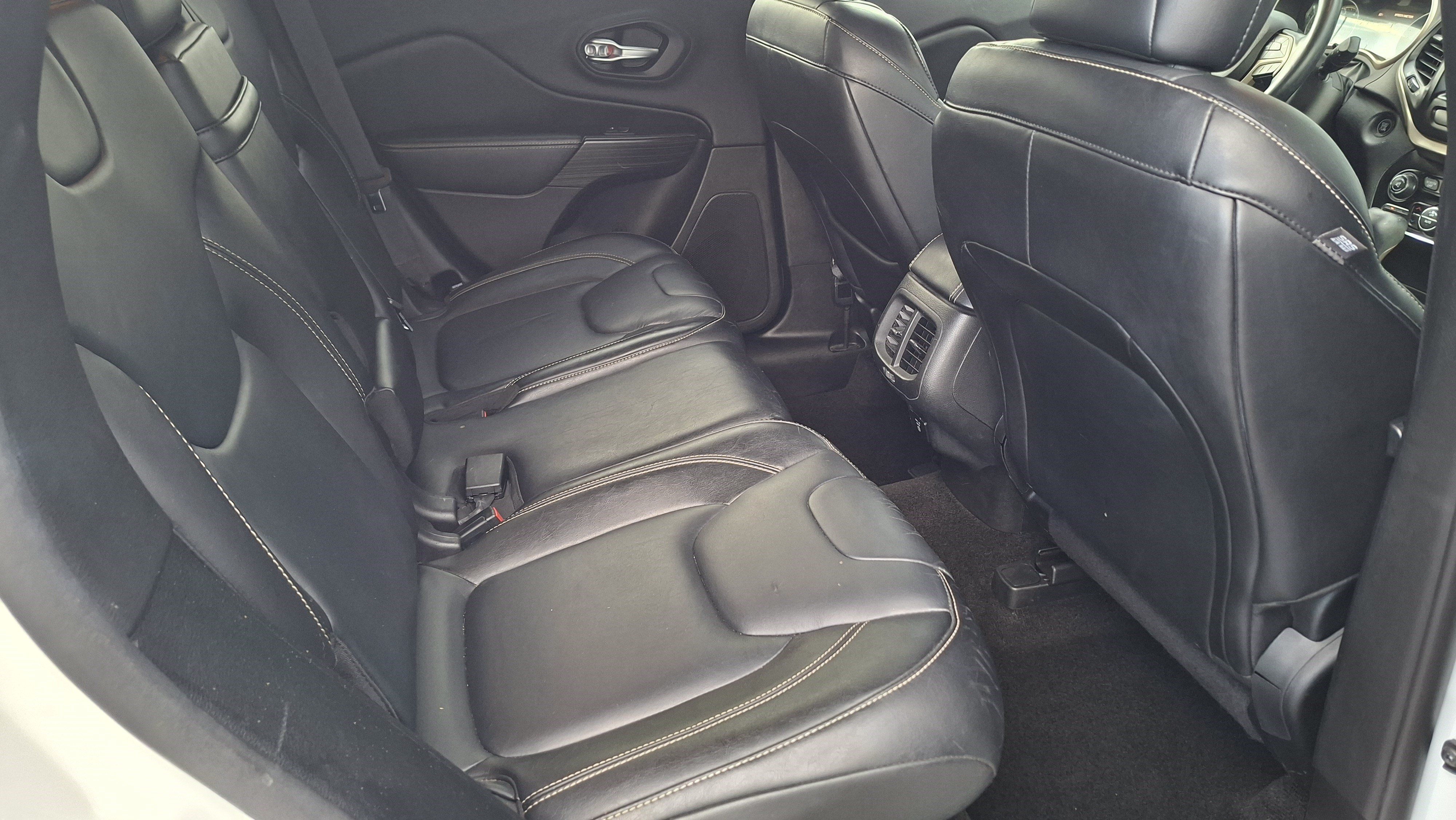 Used 2014 Jeep Cherokee Limited FWD image 22