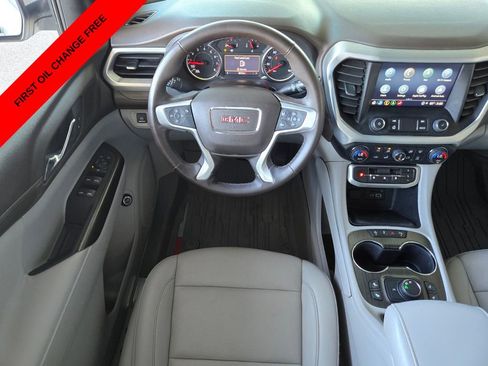 Used 2023 GMC Acadia SLT FWD image 12