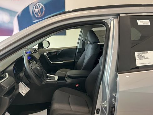 New 2025 Toyota RAV4 XLE image 12