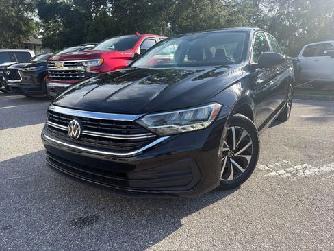 Used 2024 Volkswagen Jetta S FWD image 2