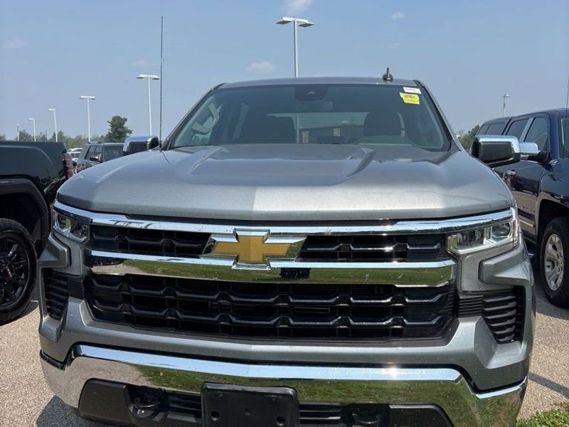 Certified 2023 Chevrolet Silverado 1500 LT image 1