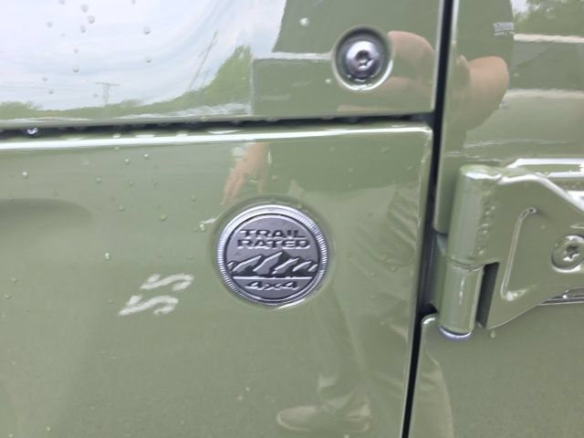 Used 2023 Jeep Wrangler Unlimited Sport AWD/4WD image 14