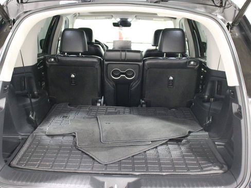 Used 2025 Honda Pilot Touring image 27