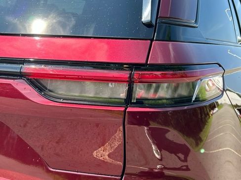 Used 2023 Jeep Grand Cherokee Altitude AWD/4WD image 15