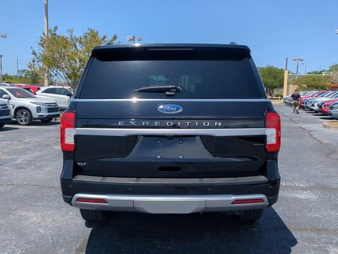 Used 2024 Ford Expedition XLT RWD image 7