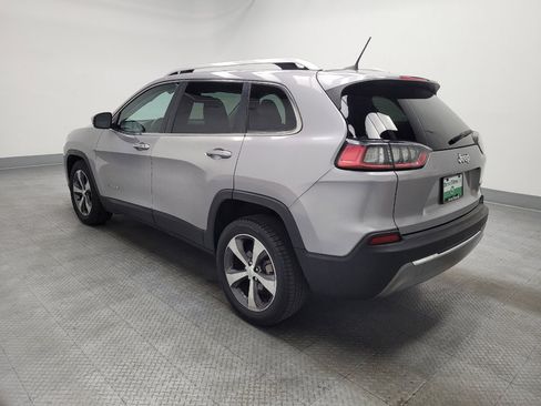 Used 2020 Jeep Cherokee Limited image 3
