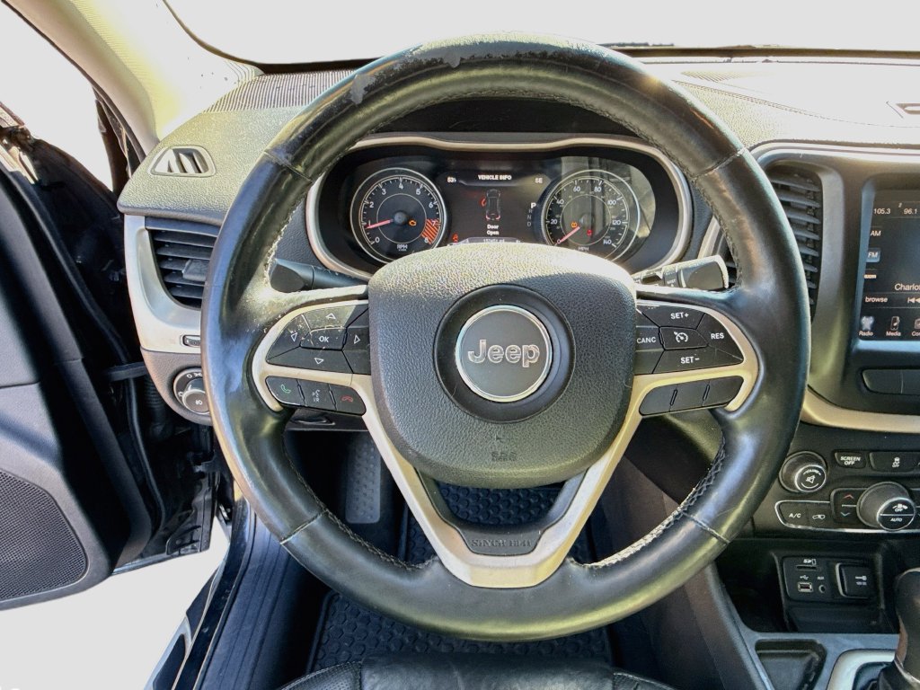 Used 2014 Jeep Cherokee Limited w/ Luxury Group FWD image 13