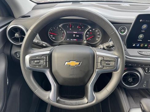 Certified 2023 Chevrolet Blazer LT w/ Convenience Package image 8