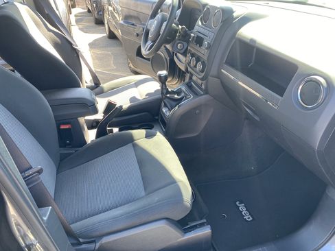 Used 2016 Jeep Patriot Sport FWD image 20