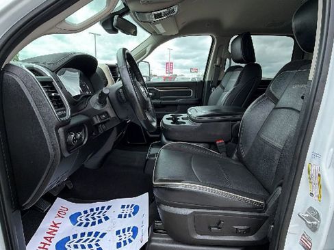 Used 2024 RAM 2500 Laramie image 13