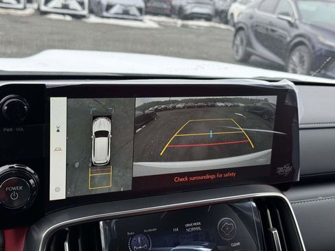 Used 2026 Lexus LX 700h F Sport image 11