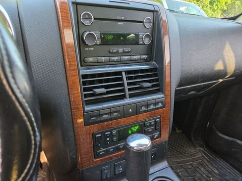 Used 2010 Ford Explorer Eddie Bauer AWD/4WD image 12