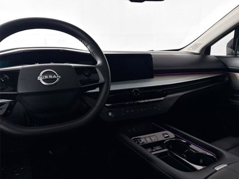 Used 2025 Nissan Murano SL AWD/4WD image 32