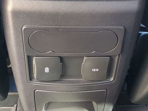 Used 2023 Ford Explorer XLT w/ Equipment Group 202A image 17