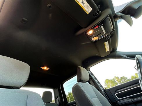 Used 2024 RAM 3500 Big Horn image 23