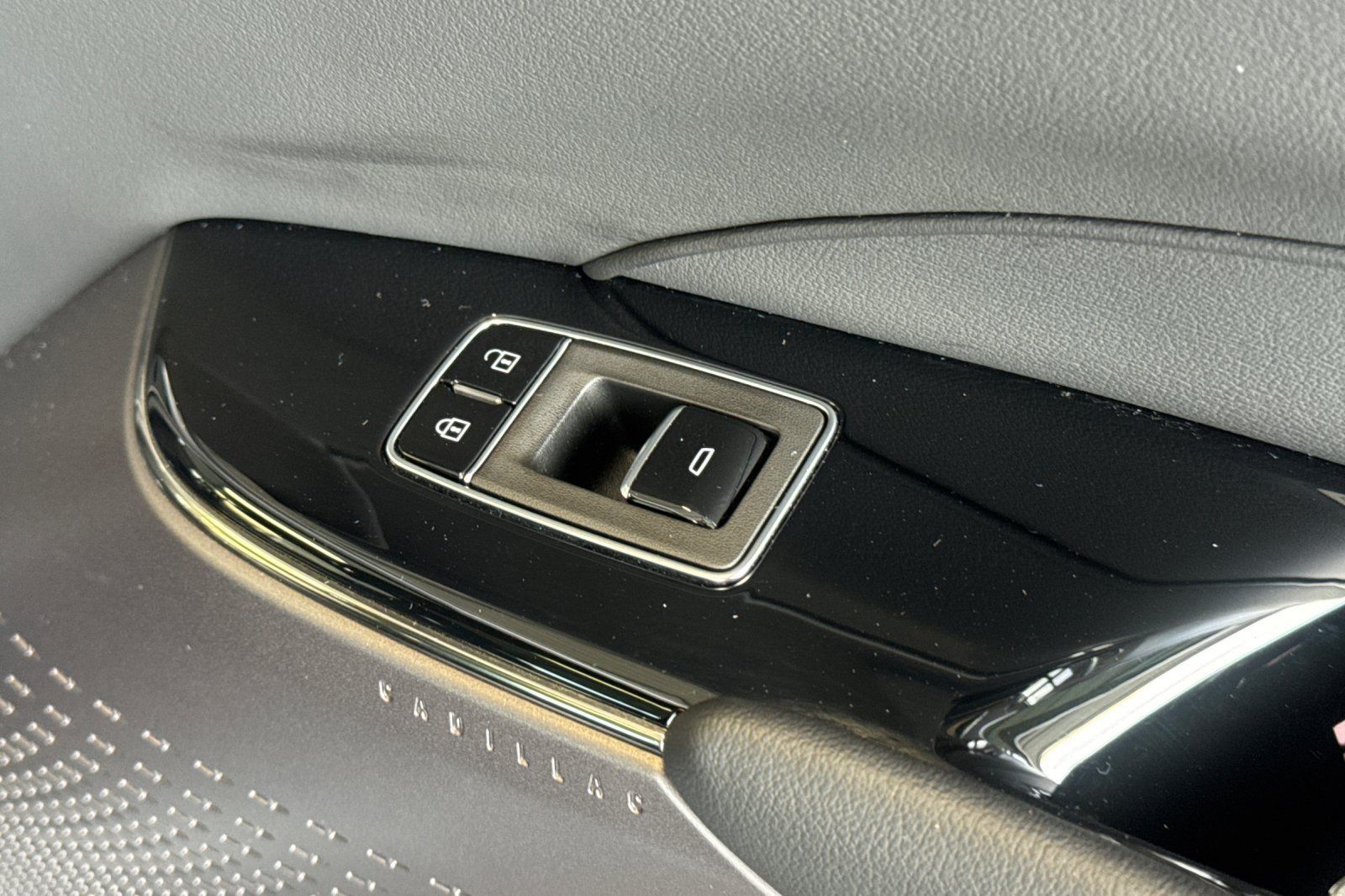 Certified 2024 Cadillac Lyriq Luxury RWD image 21