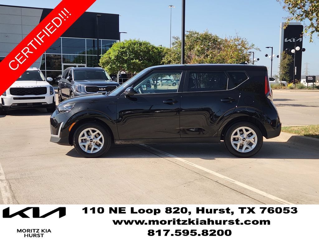 Certified 2025 Kia Soul LX w/ LX Technology Package FWD image 12