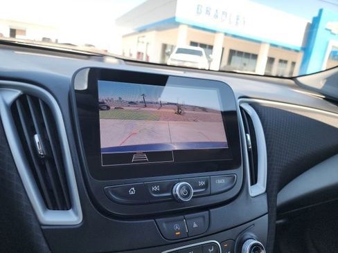 Used 2023 Chevrolet Malibu LT image 27