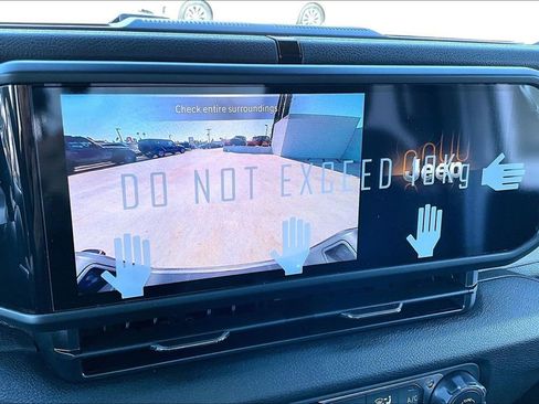 New 2026 Jeep Gladiator Sport image 26