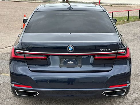 Used 2020 BMW 740i w/ Premium Package RWD image 6