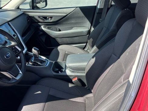 Used 2025 Subaru Outback Premium image 12