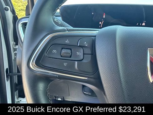 Used 2025 Buick Encore GX Preferred AWD/4WD image 21