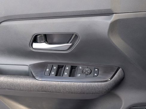 New 2026 Nissan Kicks SV w/ Cold Weather Package FWD image 18