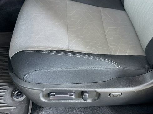 Certified 2023 Toyota Tacoma TRD Off-Road image 18