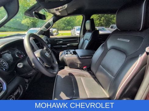 Used 2025 RAM 1500 Laramie AWD/4WD image 19