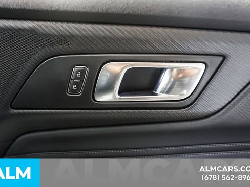 Used 2025 Ford Mustang Premium RWD image 39