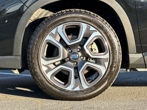 Used 2023 Subaru Ascent Limited image 24