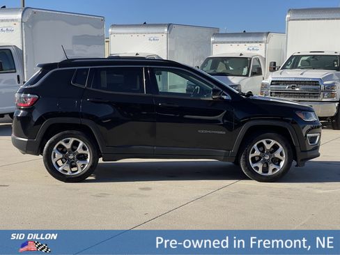 Used 2018 Jeep Compass Limited image 9