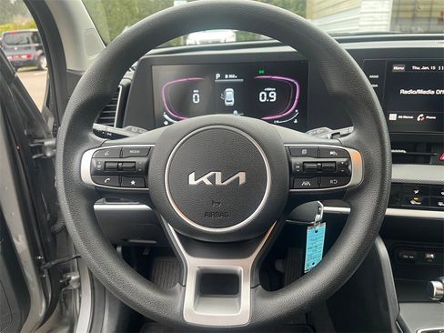 Used 2024 Kia Sportage LX image 21
