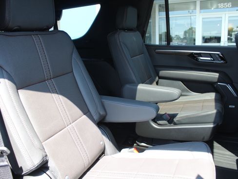 New 2026 Chevrolet Tahoe High Country AWD/4WD image 19