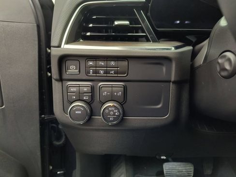 Used 2025 Chevrolet Tahoe Premier AWD/4WD image 27