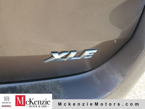 Used 2018 Toyota Highlander XLE FWD image 32