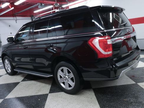 Used 2019 Ford Expedition XLT w/ Equipment Group 202A RWD image 6