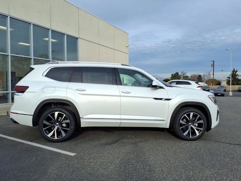 New 2026 Volkswagen Atlas SEL Premium R-Line AWD/4WD image 7