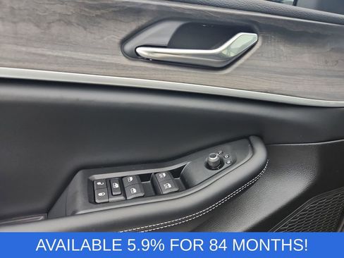 New 2026 Jeep Grand Cherokee Laredo image 21