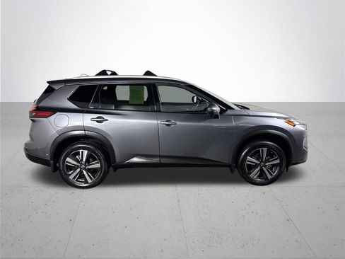 Used 2024 Nissan Rogue SL AWD/4WD image 5