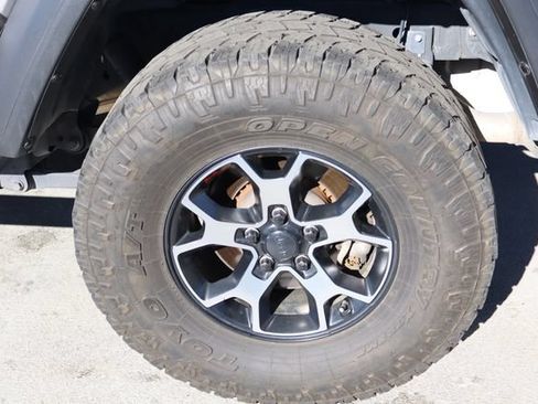 Used 2020 Jeep Gladiator Sport w/ Quick Order Package 24S AWD/4WD image 34