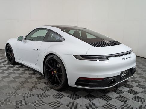 Certified 2022 Porsche 911 Carrera 4S image 3