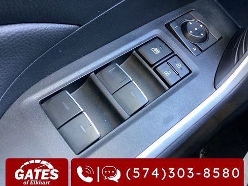 Used 2025 Toyota RAV4 XLE image 20