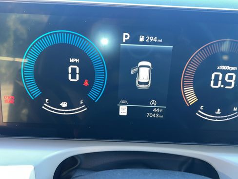 Certified 2025 Hyundai Tucson SEL image 13