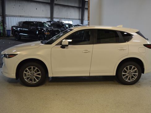 New 2025 MAZDA CX-5 AWD 2.5 S w/ Select Package image 6