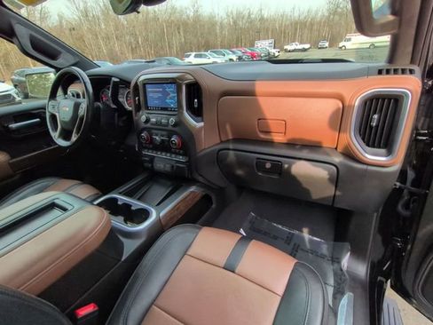 Used 2021 Chevrolet Silverado 1500 High Country w/ Technology Package image 30