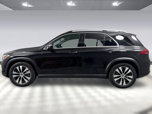 Used 2025 Mercedes-Benz GLE 450 4MATIC image 2
