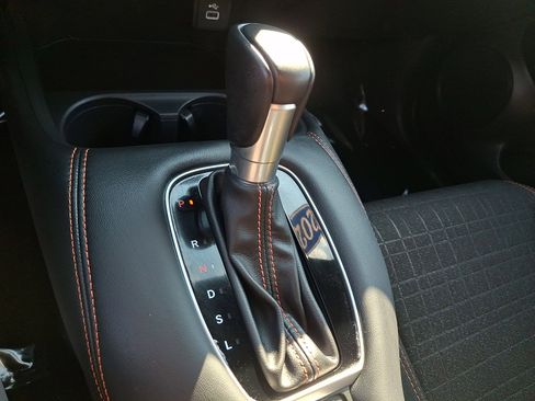 Certified 2025 Honda HR-V Sport image 14